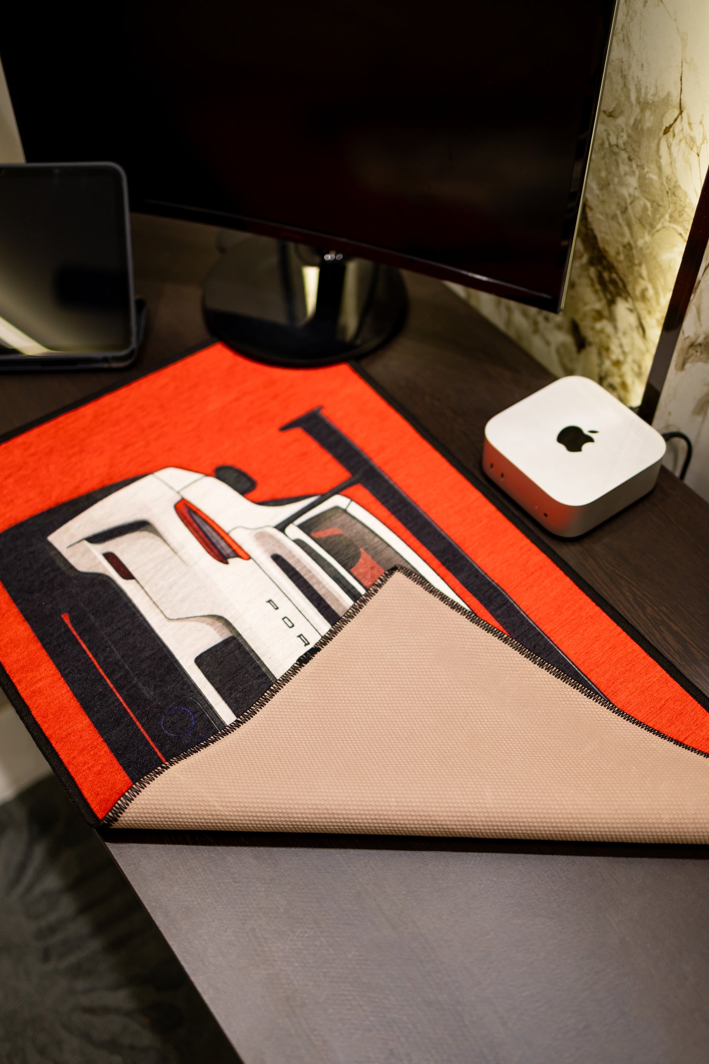 Red Porsche (MM- 0301)