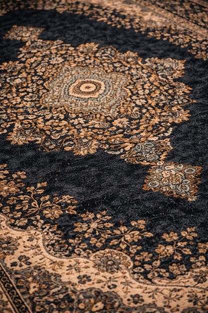 Kashan Noir (MM- 0105)