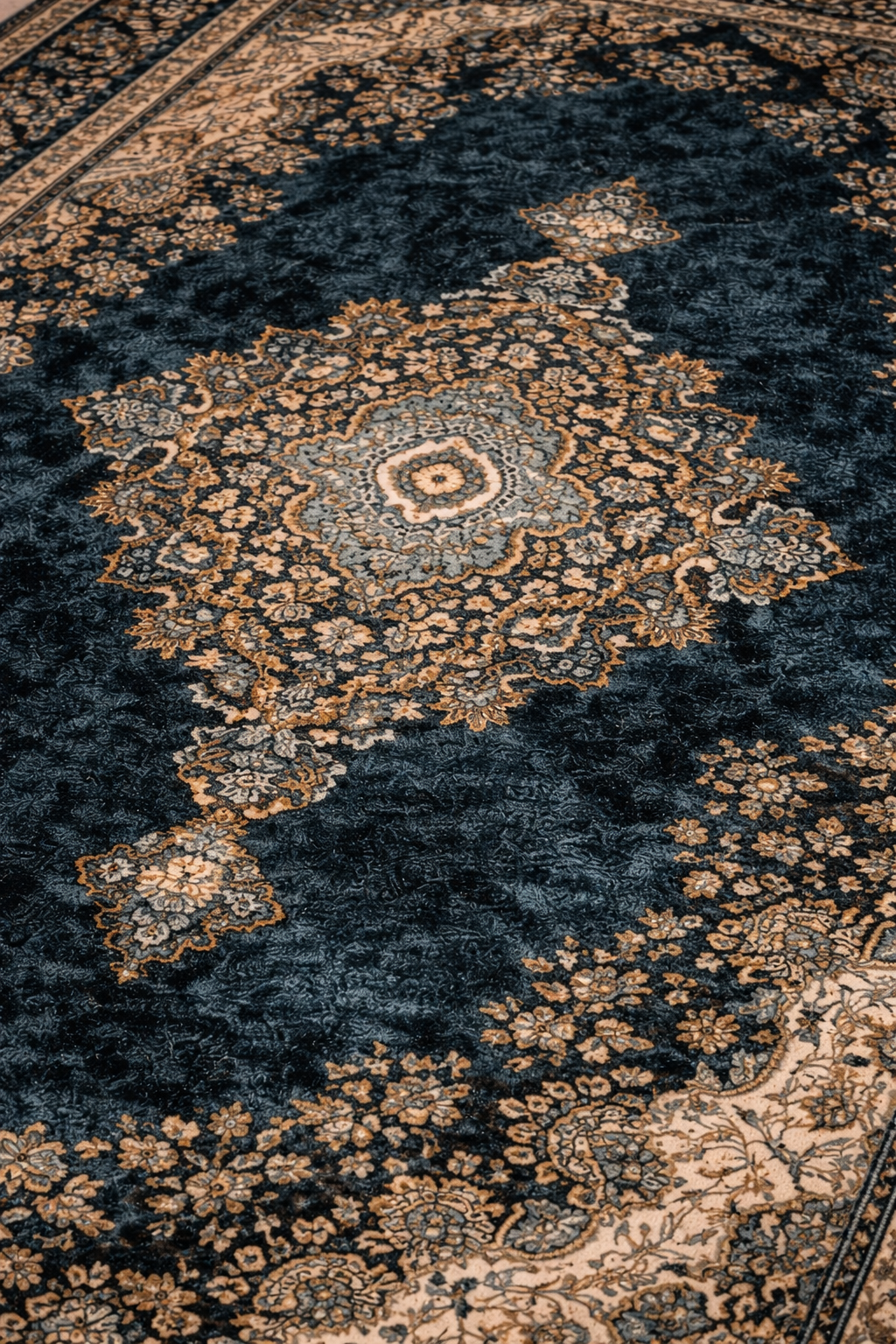 Midnight Medallion (MM- 0110)